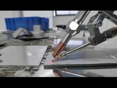 Macchina di saldatura laser a motore singolo portatile e leggera