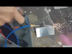 Macchina di saldatura laser a motore singolo con 220v 50Hz / 60Hz Voltaggio di ingresso elettrico