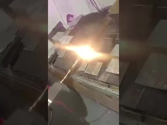 Macchina di pulizia laser portatile con porta QBH ad alte prestazioni per molteplici sorgenti laser