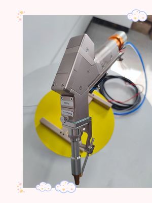 Un buon prezzo. Testa di saldatura laser a fibre versatile per applicazioni di saldatura multiuso in linea